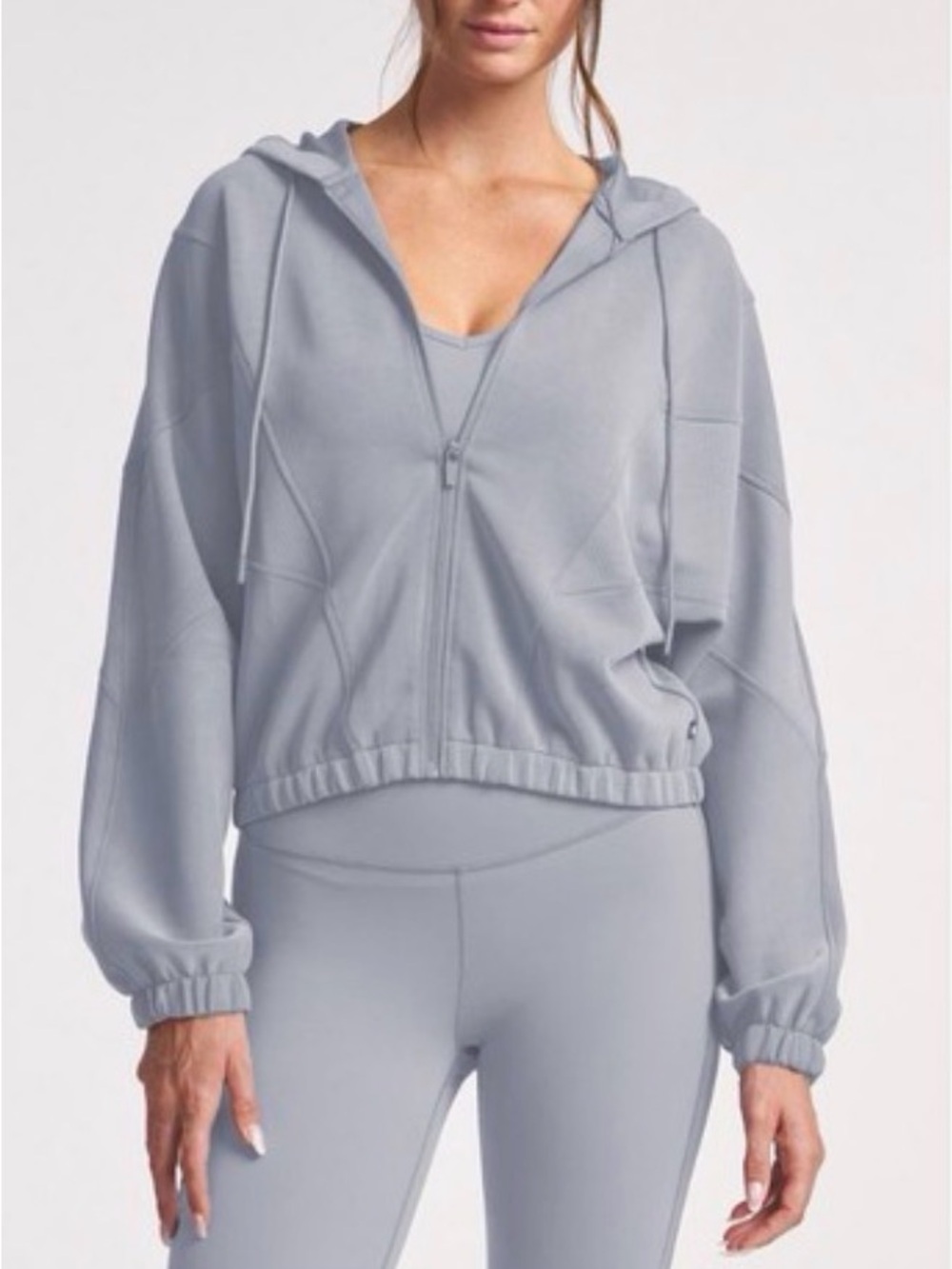 Cropped Light Gray Zip-Front Hoodie with Drawstring